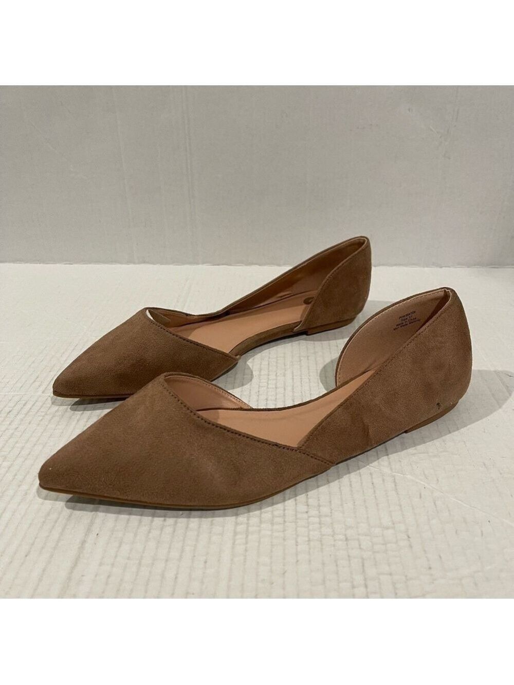 Women’s Journee Collection Ester Brown Faux Suede Pointy Toe Size 11 US! - Picture 6 of 11